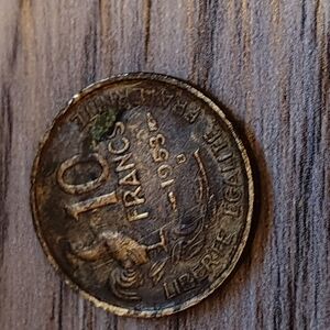 Vintage 1953 10 Francs Coin
